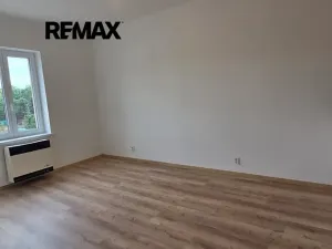 Pronájem bytu 2+kk, Praha - Záběhlice, Záběhlická, 45 m2