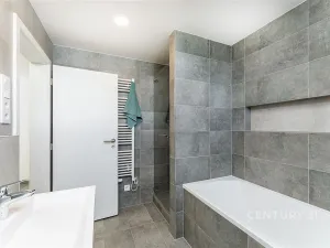 Prodej bytu 3+kk, Praha, 66 m2