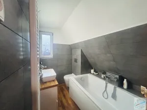 Prodej rodinného domu, Bruntál, V Táboře, 234 m2