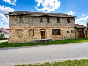 Prodej vícegeneračního domu, Velká Kraš, 350 m2