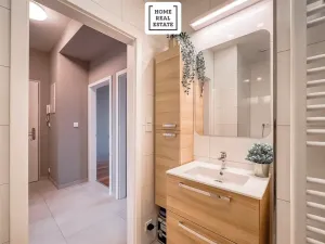 Pronájem bytu 2+kk, Praha - Strašnice, Černokostelecká, 40 m2