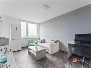 Pronájem bytu 2+kk, Pardubice - Polabiny, kpt. Bartoše, 45 m2
