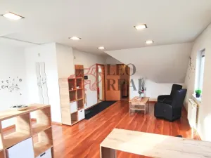 Pronájem kanceláře, Kopřivnice, Záhumenní, 42 m2