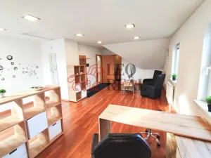 Pronájem kanceláře, Kopřivnice, Záhumenní, 42 m2