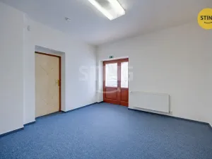 Pronájem obchodního prostoru, Zlín, třída Tomáše Bati, 69 m2