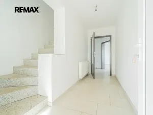 Prodej rodinného domu, Vinařice, 202 m2