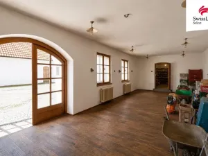 Prodej historického objektu, Praha - Troja, K Bohnicím, 176 m2