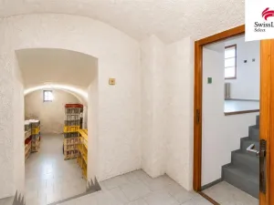 Prodej historického objektu, Praha - Troja, K Bohnicím, 176 m2