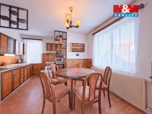 Prodej rodinného domu, Jesenice, 140 m2