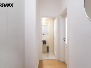 Pronájem bytu 2+1, Praha - Vinohrady, Korunní, 65 m2