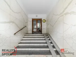Pronájem bytu 2+kk, Praha - Podolí, Dvorecké náměstí, 40 m2