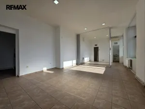 Pronájem obchodního prostoru, Prostějov, nám. Padlých hrdinů, 52 m2