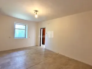 Prodej rodinného domu, Pečky - Velké Chvalovice, Pečecká, 75 m2
