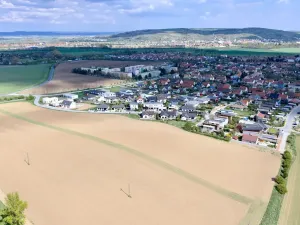 Prodej pozemku pro bydlení, Hrušovany u Brna, Pod Střediskem, 898 m2