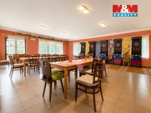 Pronájem restaurace, Úvaly, Nerudova, 250 m2