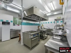 Prodej ubytování, Dobřany, Lipová, 820 m2