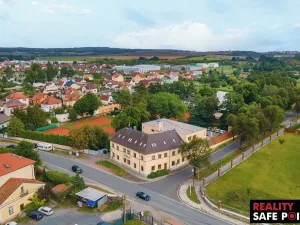 Prodej ubytování, Dobřany, Lipová, 820 m2