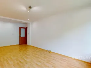 Pronájem bytu 2+1, Ostrava, Svazácká, 55 m2