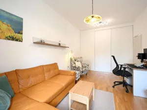 Pronájem bytu 2+1, Praha - Bubeneč, náměstí Interbrigády, 51 m2
