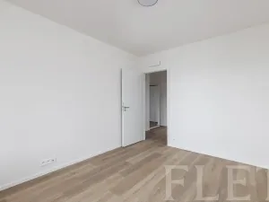 Pronájem bytu 2+kk, Praha - Hloubětín, Waltariho, 52 m2