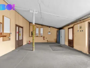 Pronájem výrobních prostor, Morašice, 2657 m2