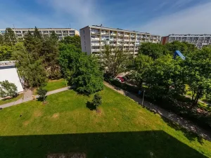 Prodej bytu 2+kk, Praha - Kobylisy, Třeboradická, 47 m2