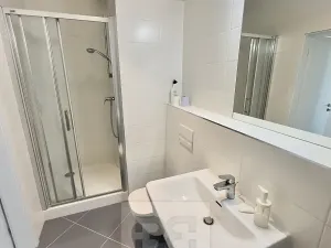 Pronájem bytu 1+kk, Praha - Hlubočepy, Vítové, 30 m2