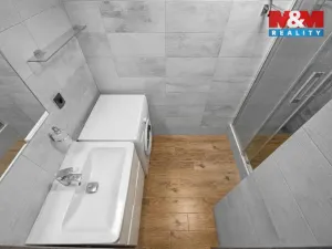 Pronájem bytu 2+1, Pardubice - Zelené Předměstí, Benešovo náměstí, 55 m2