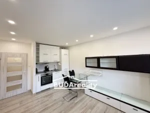 Prodej bytu 1+kk, Zlín, Ševcovská, 27 m2