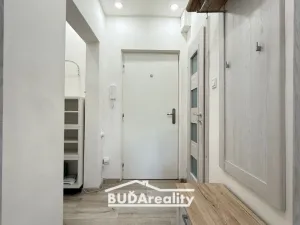 Prodej bytu 1+kk, Zlín, Ševcovská, 27 m2