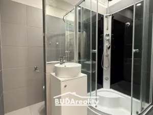 Prodej bytu 1+kk, Zlín, Ševcovská, 27 m2