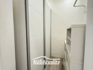 Prodej bytu 1+kk, Zlín, Ševcovská, 27 m2