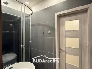 Prodej bytu 1+kk, Zlín, Ševcovská, 27 m2