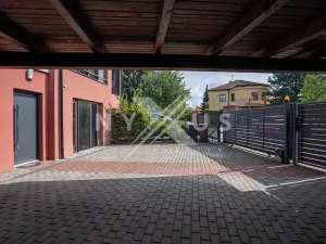 Pronájem rodinného domu, Praha - Dolní Měcholupy, Nad sadem, 204 m2