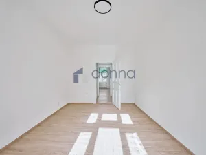 Pronájem bytu 2+kk, Praha, Braunerova, 51 m2