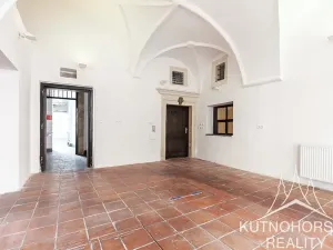 Pronájem obchodního prostoru, Kutná Hora, Husova, 195 m2