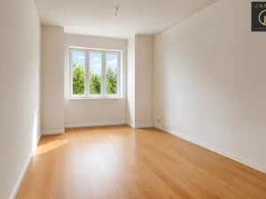 Prodej bytu 2+kk, Praha - Karlín, Hybešova, 37 m2