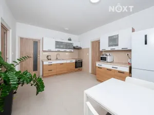 Prodej bytu 3+1, Pardubice, Lonkova, 101 m2