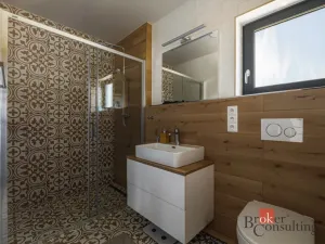 Prodej rodinného domu, Plzeň - Malesice, U Lesa, 240 m2