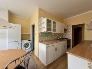 Prodej bytu 3+1, Meziboří, Nad parkem, 78 m2
