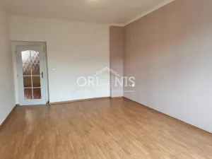Pronájem bytu 2+1, Chomutov, náměstí Dr. Beneše, 60 m2