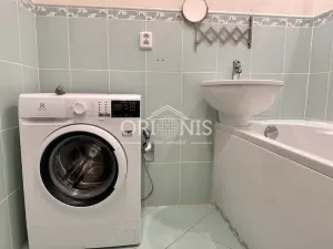 Pronájem bytu 2+1, Chomutov, náměstí Dr. Beneše, 60 m2