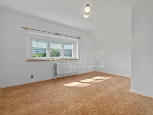 Pronájem bytu 2+kk, Praha - Prosek, Poleradská, 40 m2