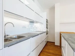 Pronájem bytu 4+kk, Praha - Vinohrady, náměstí Jiřího z Poděbrad, 150 m2