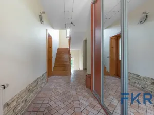 Prodej rodinného domu, Praha - Dolní Počernice, Listopadová, 242 m2