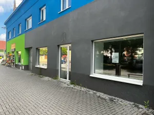 Pronájem obchodního prostoru, Hulín, nám. Míru, 141 m2
