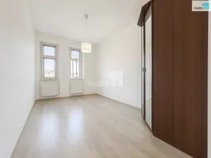 Pronájem bytu 4+1, Praha - Nusle, Svatoplukova, 94 m2