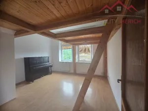 Pronájem atypického bytu, Chomutov, náměstí Dr. Beneše, 155 m2