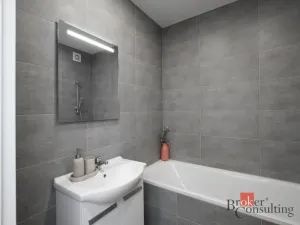 Prodej bytu 3+1, Liberec - Liberec VI-Rochlice, Na Jezírku, 70 m2