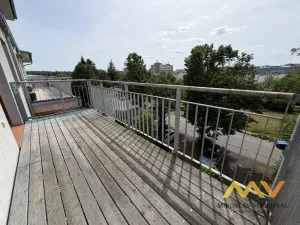 Pronájem bytu 1+kk, Hradec Králové - Nový Hradec Králové, Mrštíkova, 32 m2